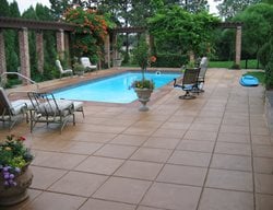棕色，正方形混凝土泳池套装装饰涂料和混凝土公司极光，CO