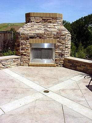 Large, Stone Fireplace
Outdoor Fireplaces
Bomanite Corporation
Madera, CA