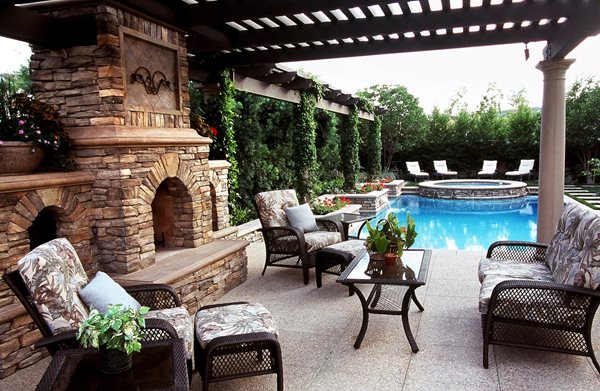 Poolside, Tri Level
Outdoor Fireplaces
The Green Scene
Chatsworth, CA