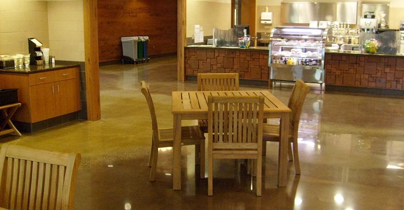 咖啡厅，抛光，棕色抛光混凝土处理公司，明尼苏达州阿尔伯维尔